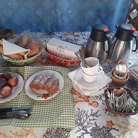 Bed and Breakfast Tom E Jerry Домус-де-Марія Екстер'єр фото